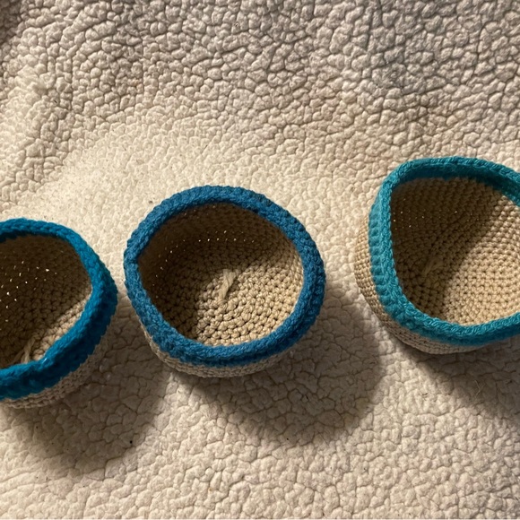 3- pc hand crocheted basket set - Picture 7 of 8
